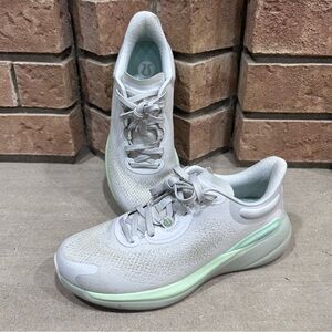 Lululemon Chargefeel Workout Low 2 Mint white Women's Size 7